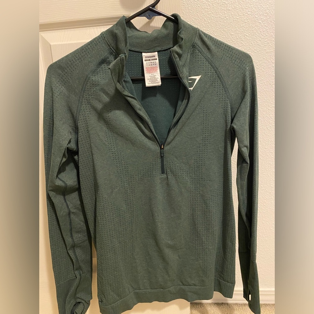 GymShark Half Zip Jacket; Green; Size Medium